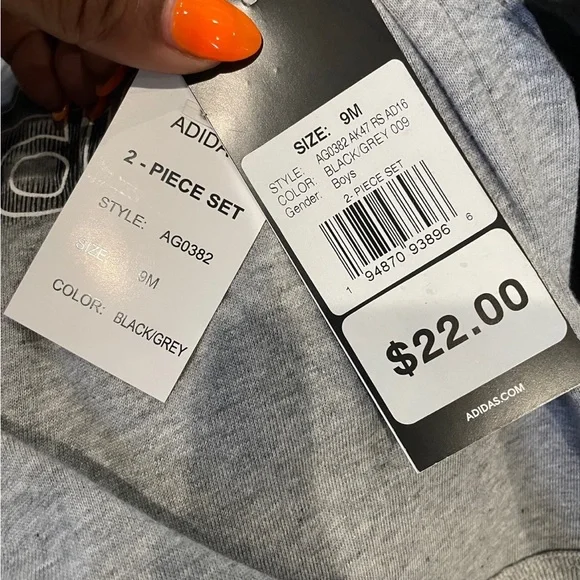 Infant Adidas Onesie 4 pack 9months - Picture 4 of 11